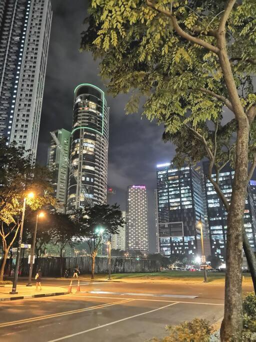شقة New 2Br Of 86Sqm With Parking & Netflix In Bgc مانيلا المظهر الخارجي الصورة